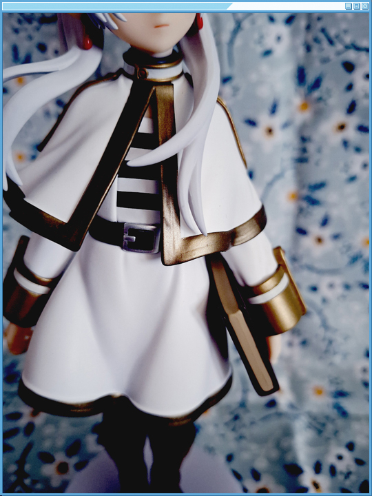 Closeup of Frieren's Shirt Details