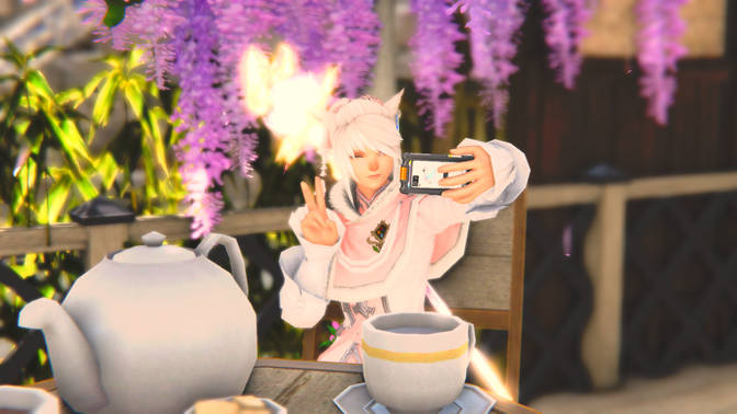 Halo Two taking a selfie