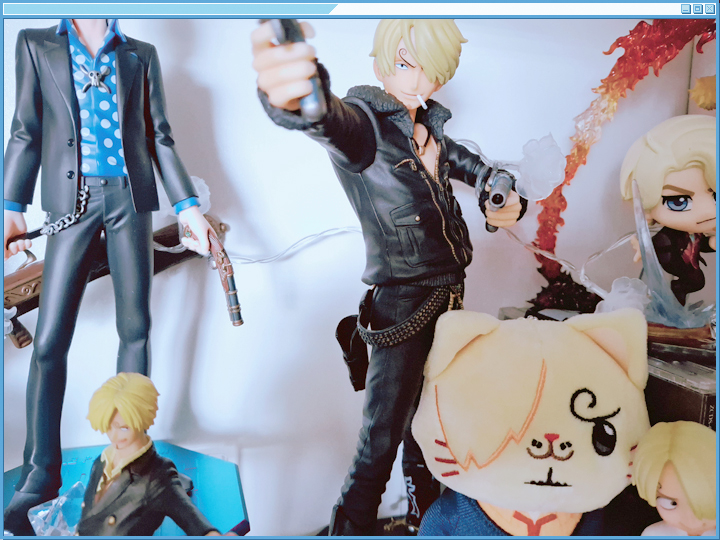 Honestly, aside from the Koto fig, this is one of the biggest in this shrine. Also his head turns and I think that's kinda interesting. Oh, and the little cat next to him gets so much attention. Every time I bring him somewhere, people love him. Mr popular. Mr lady puller. He's going to land me some girlfriends. What an awesome wingman.